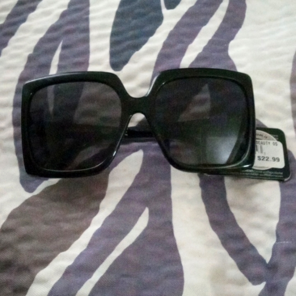 Foster Grant sunglasses